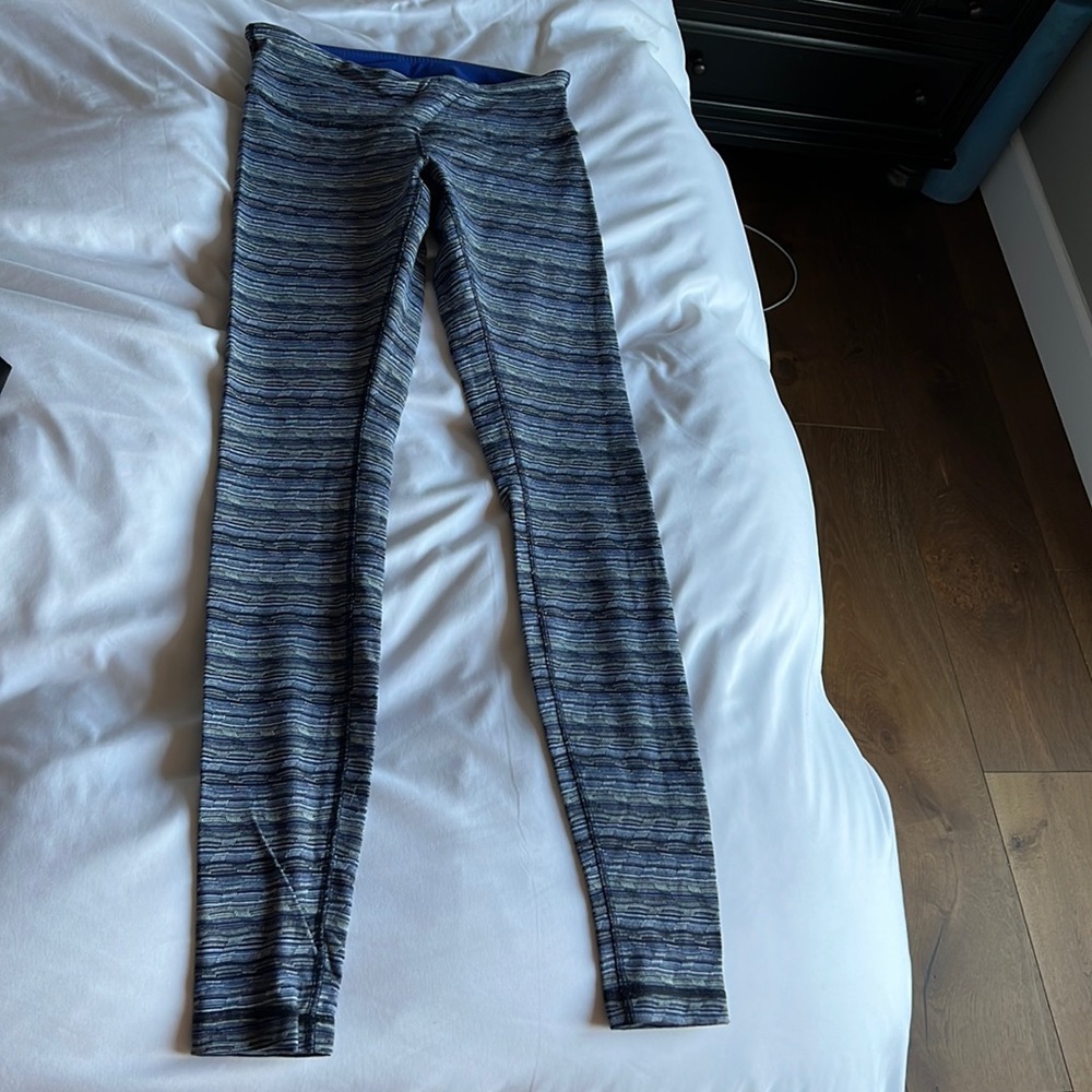 Lululemon low rise workout leggings
